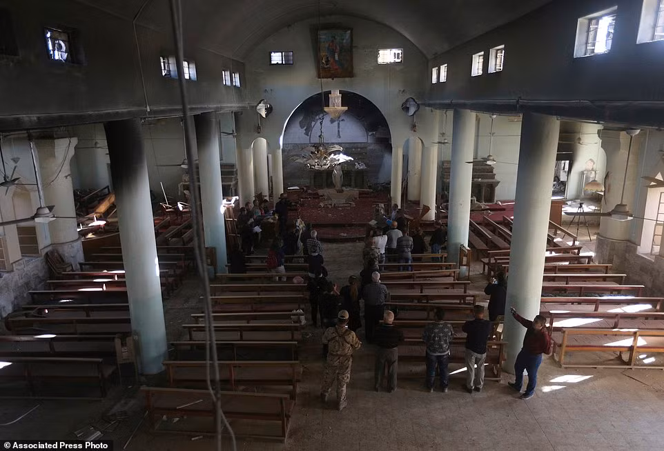 Mặc dù nhà thờ đã bị phá hủy, các tín đồ Cơ đốc giáo vẫn tổ chức cầu nguyện tại đây.