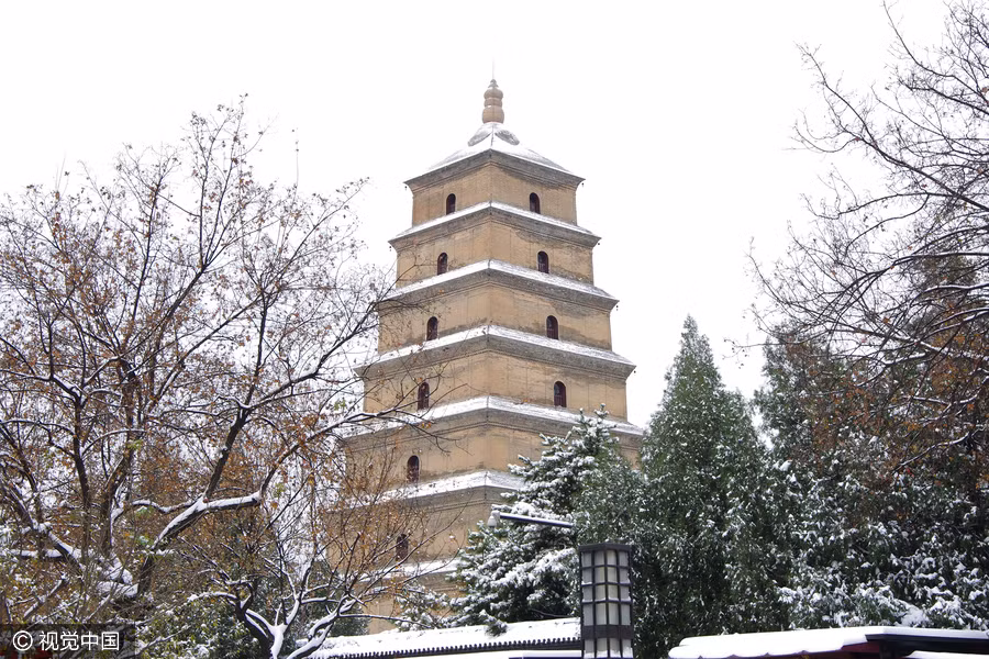 Quang cảnh Tháp Đại Nhạn tọa lạc tại Tây An, tỉnh Thiểm Tây, sau một đợt tuyết rơi ở Trung Quốc. (Nguồn ảnh: China Daily).