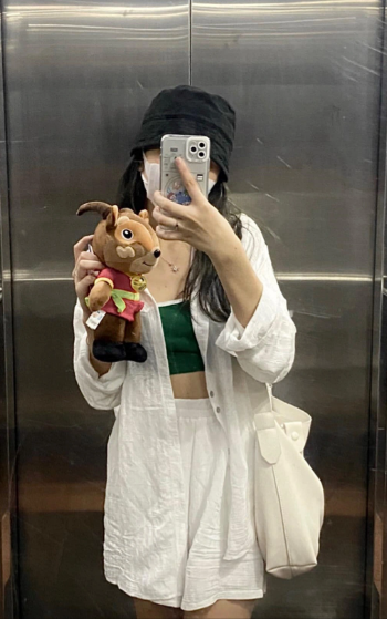 Mặc dù chưa công khai nhưng cặp đôi này đã có những hành động đánh dấu chủ quyền tích cực như tiết lộ một số hình ảnh, dòng trạng thái ngọt ngào của cả hai.