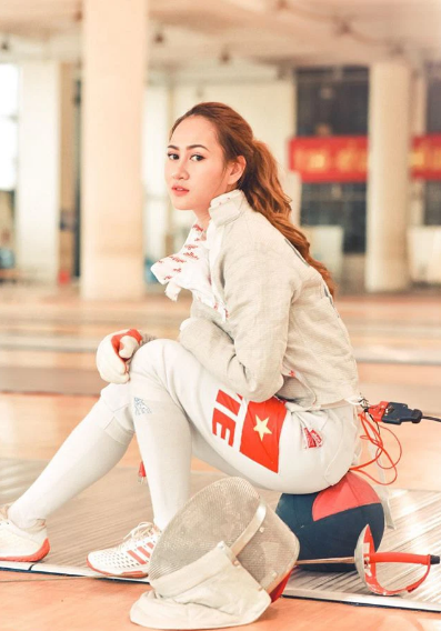 Nữ VĐV 24 tuổi, đến từ Hà Nội, đang tập luyện tại Trung tâm đào tạo vận động viên cấp cao Hà Nội.