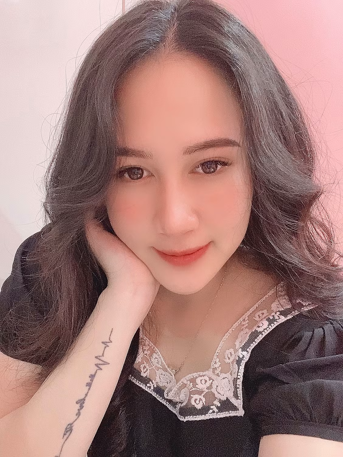 Tại SEA Games 30 năm 2019, cô cùng các đồng đội giành huy chương bạc nội dung đồng đội kiếm chém nữ.