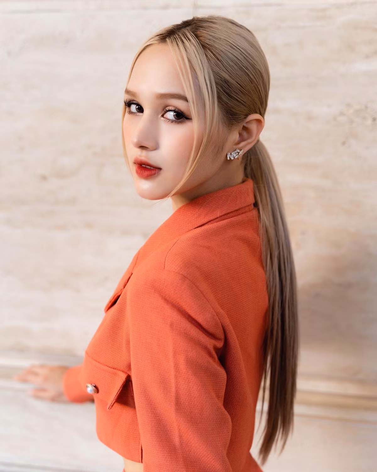 Xoài Non chưa từng làm người hâm mộ thất vọng về nhan sắc. Cô nàng luôn chỉn chu mỗi khi xuất hiện trên MXH. Ảnh: FBNV