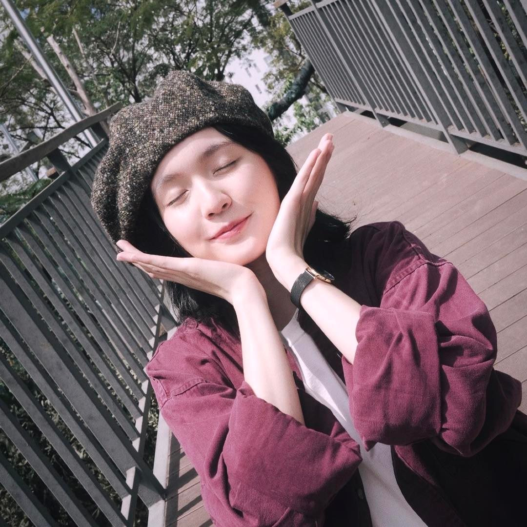 Thời gian gần đây cô nàng mới bắt đầu lộ diện bằng những hình ảnh cá nhân, hay trước đó Hải Tú từng gây xôn xao khi xuất hiện trong bữa tiệc của công ty Sơn Tùng.