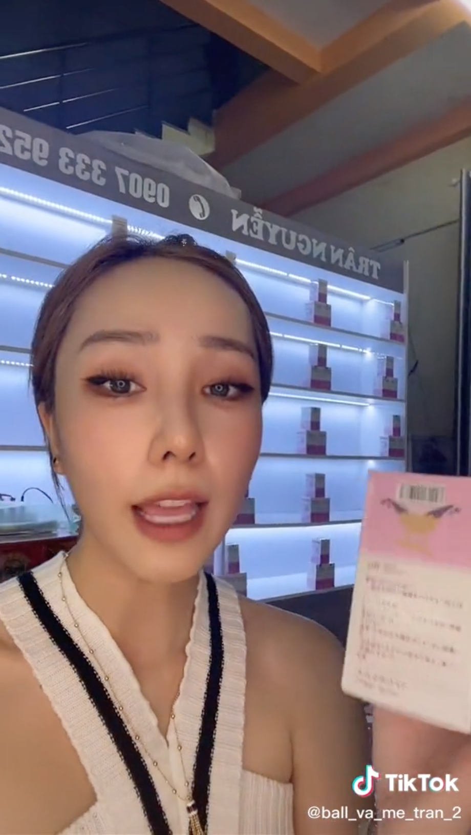 Theo chia sẻ của netizen, cậu bé Ball đã có năng khiếu nhảy. Sau khi được mẹ này quay video đăng lên TikTok, Ball và mẹ của mình đã thu hút được nhiều người theo dõi.