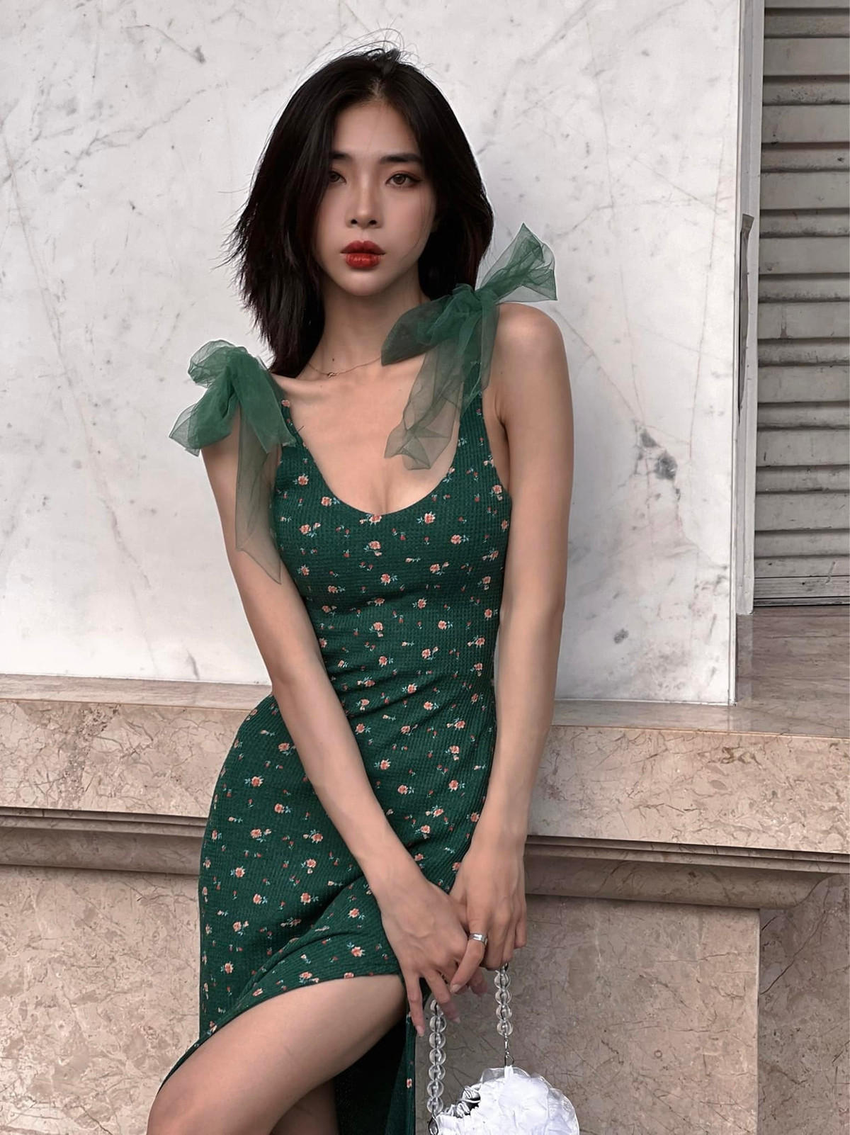 Sme Mai khẳng định, vóc dáng đẹp tự nhiên, không thuốc tiêm botox, không cắt xương sườn... như mọi lời đồn đoán của của cư dân mạng.