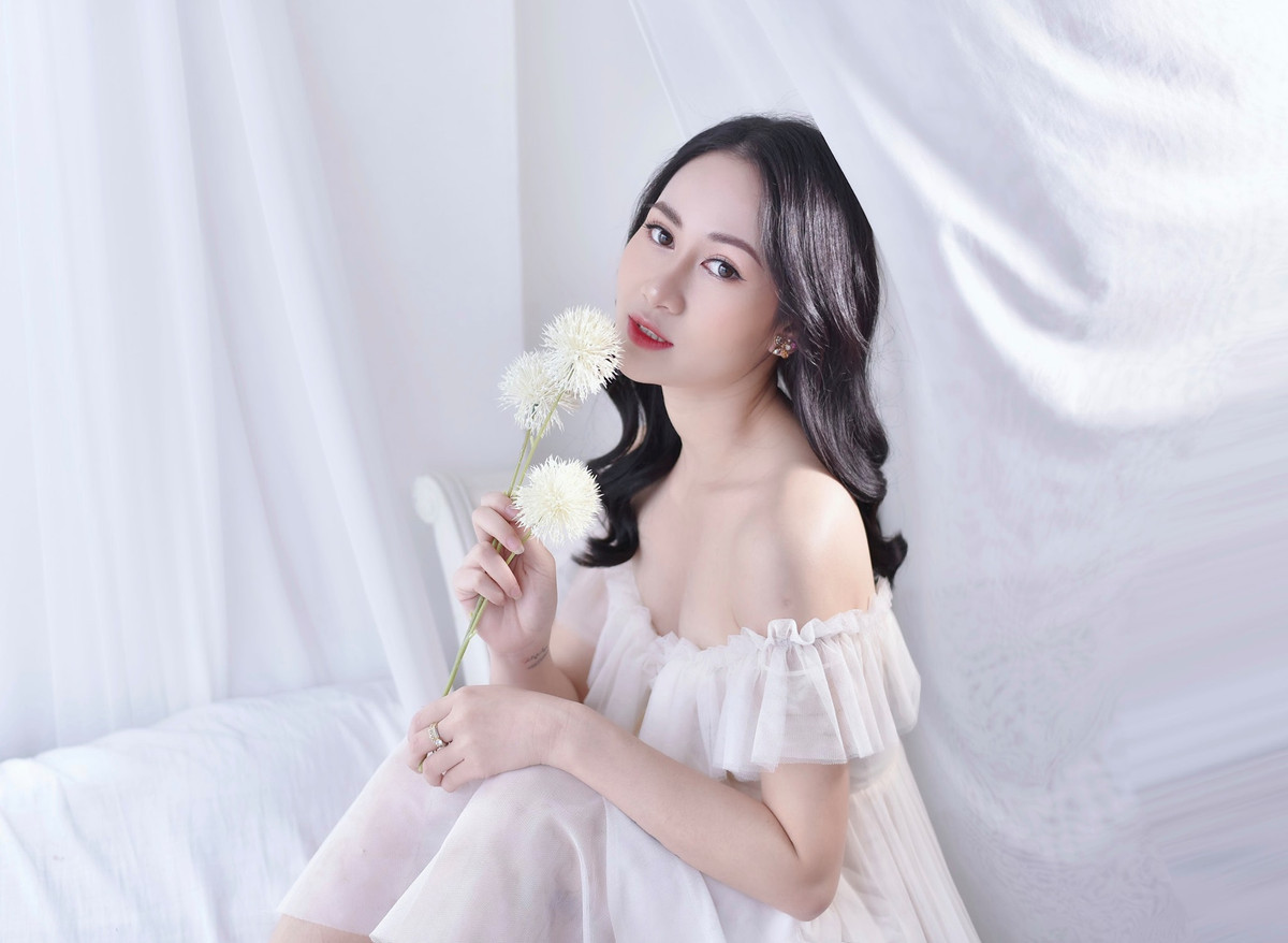 "Mỹ nhân đấu kiếm" Lê Minh Hằng sinh năm 1998, vừa xinh đẹp lại tài năng, cô được kỳ vọng sẽ mang về huy chương cho đội tuyển Việt Nam tại đấu trường thể thao hàng đầu Đông Nam Á.