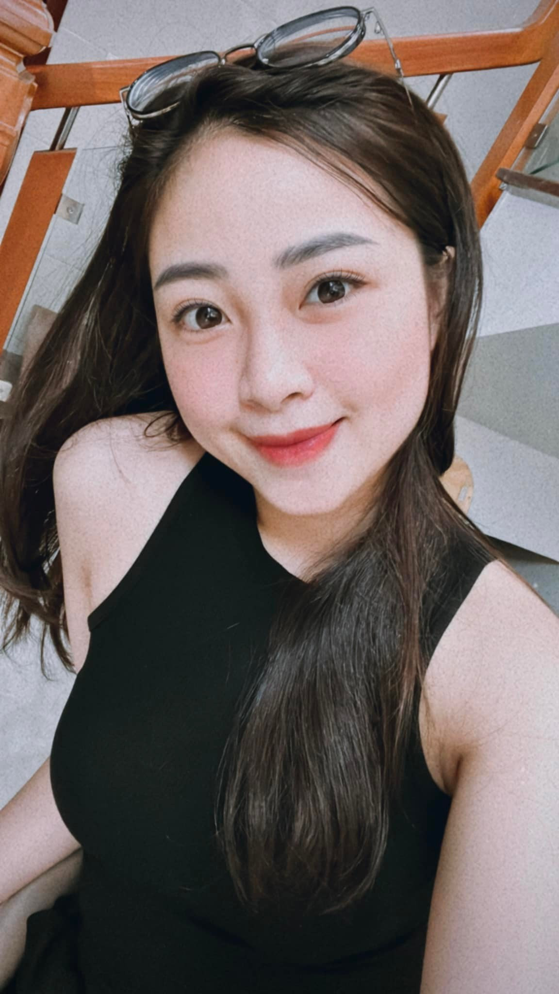 Cô nàng xinh đẹp, gợi cảm hơn, khiến nhiều người ngưỡng mộ bởi cuộc hôn nhân viên mãn.