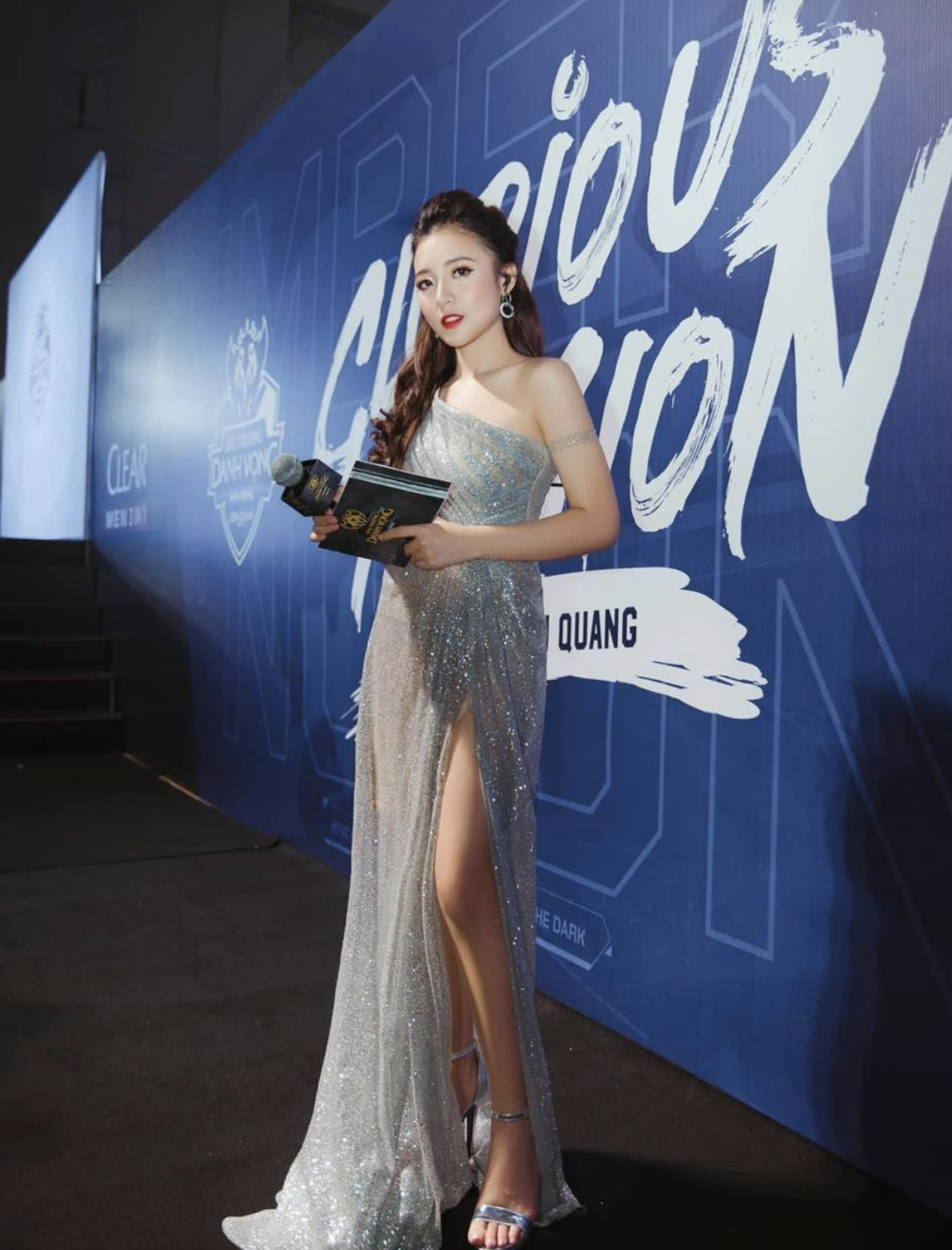 Cùng với sự hỗ trợ đắc lực từ ông xã, Phương Thảo hứa hẹn sẽ có nhiều thành công mới trong năm 2022. Ảnh: FBNV