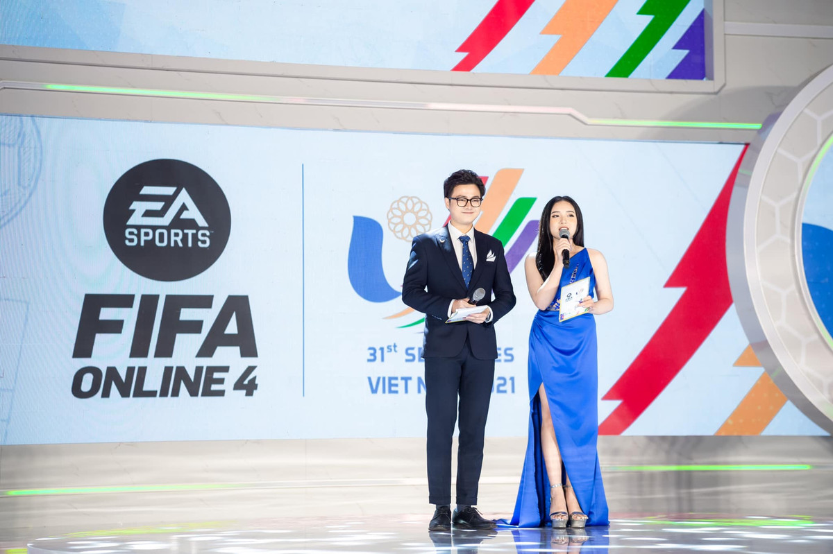 Đặc biệt thần thái của model chuyên nghiệp toát ra từ nữ MC quốc dân này cũng đã khiến nhiều người tốn không ít “văn" để khen ngợi.