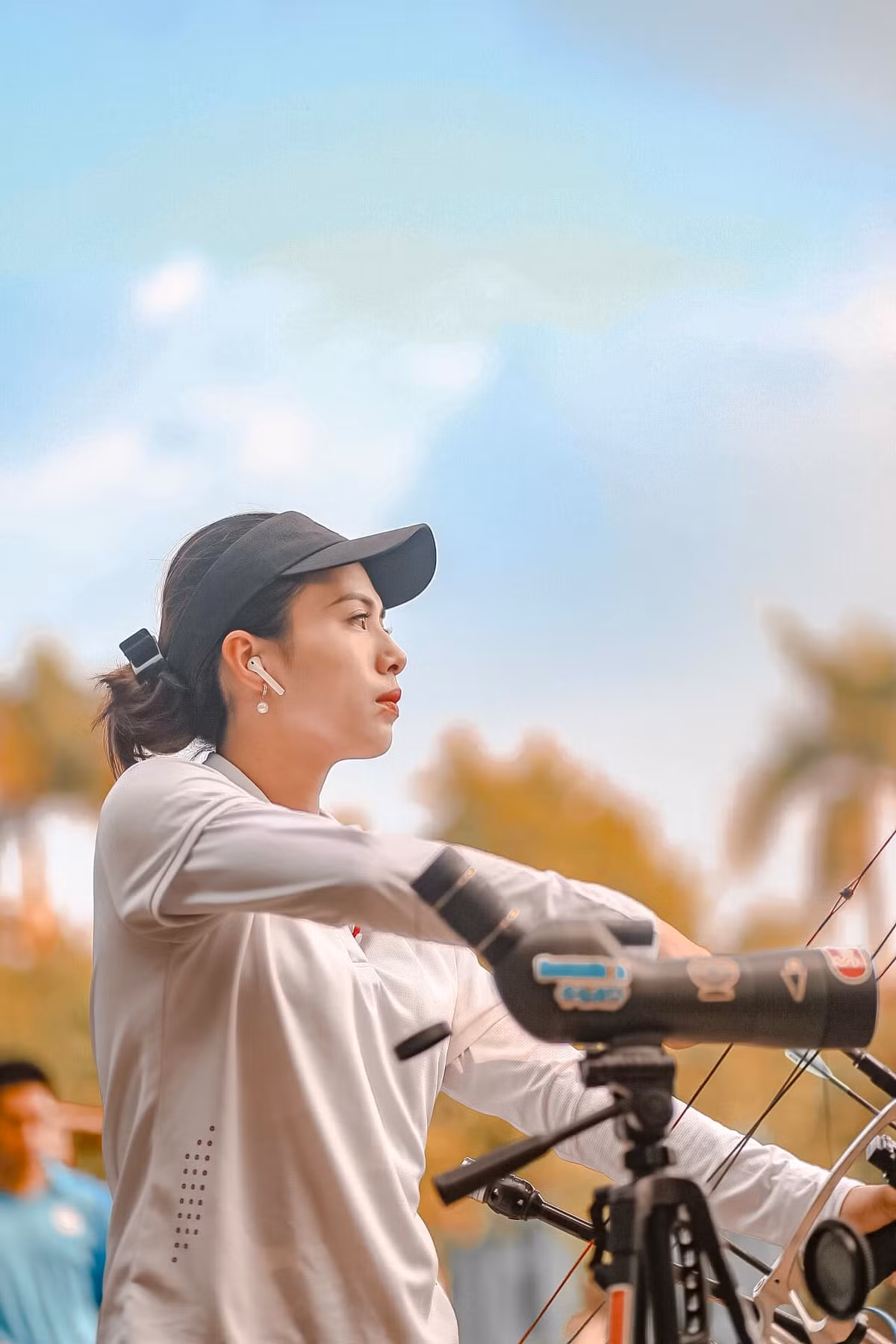 Trên trang cá nhân có hơn 9.000 lượt theo dõi, cô hay chia sẻ hình ảnh về cuộc sống riêng, niềm đam mê thể thao,...