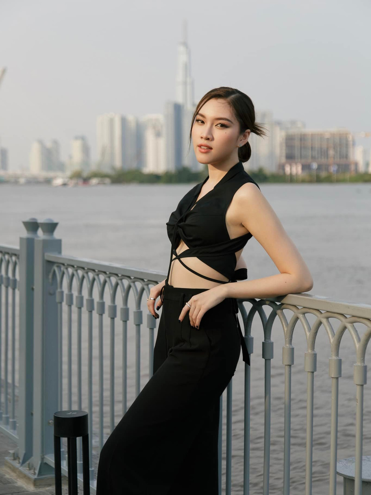 Nữ MC mua xe không đơn giản chỉ vì thích, mà còn bởi vì niềm đam mê với tốc độ, cũng như thấy "xế yêu" này phù hợp với cá tính mạnh mẽ của bản thân.