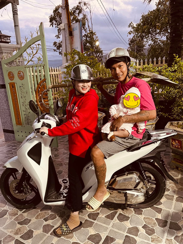 Có thể thấy hiện tại Lộc Fuho đã có trong tay tất cả, từ một mái ấm gia đình hạnh phúc đến của cải nhà cửa, xe ô tô không thiếu thứ gì. Ảnh: Tổng hợp