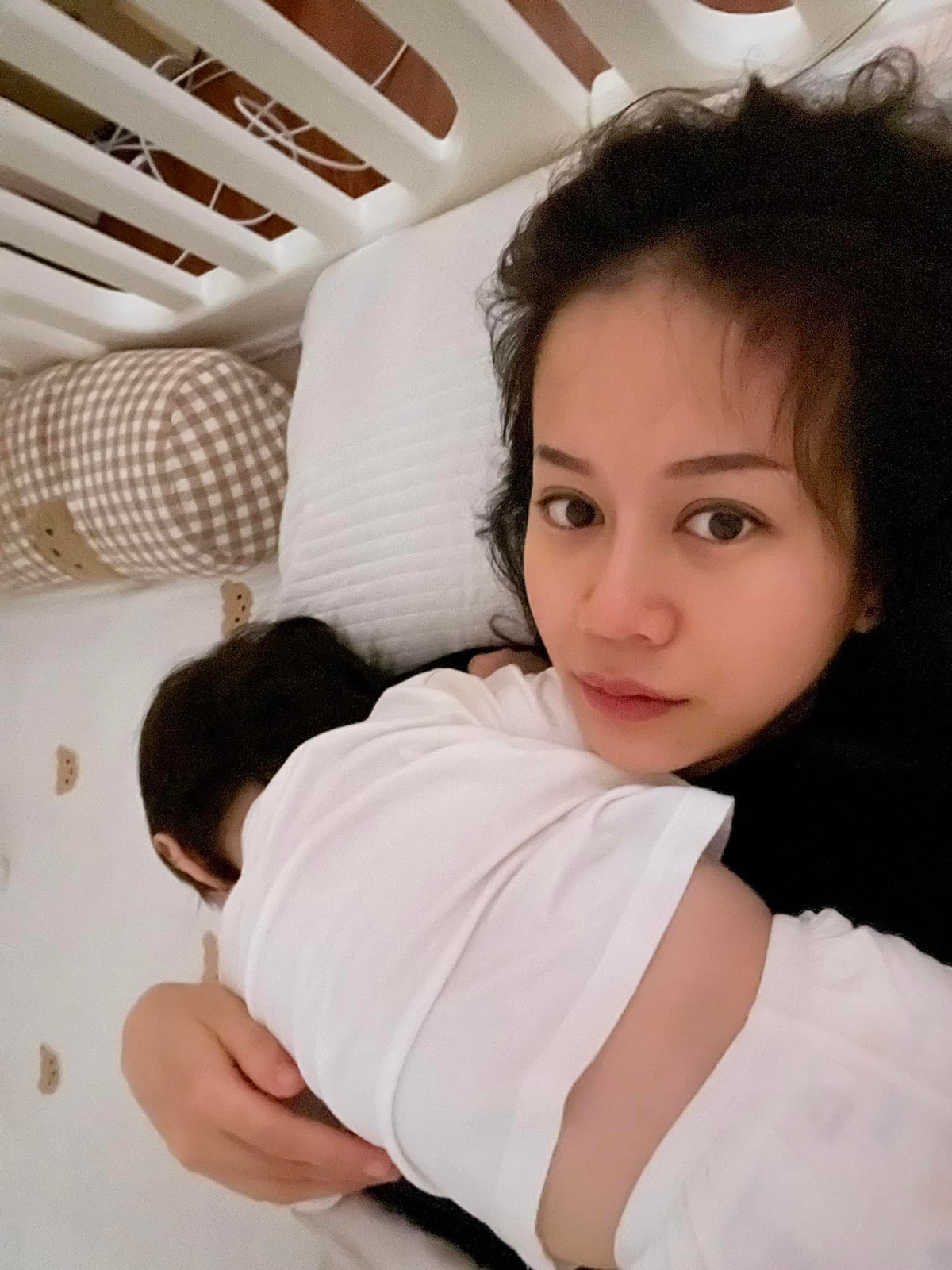 Ở ẩn một thời gian sau chuyện tình tay ba rúng động MXH, thời gian gần đây, khi có gia đình nhỏ An Nguy mới bắt đầu chia sẻ nhiều hơn trên trang cá nhân.