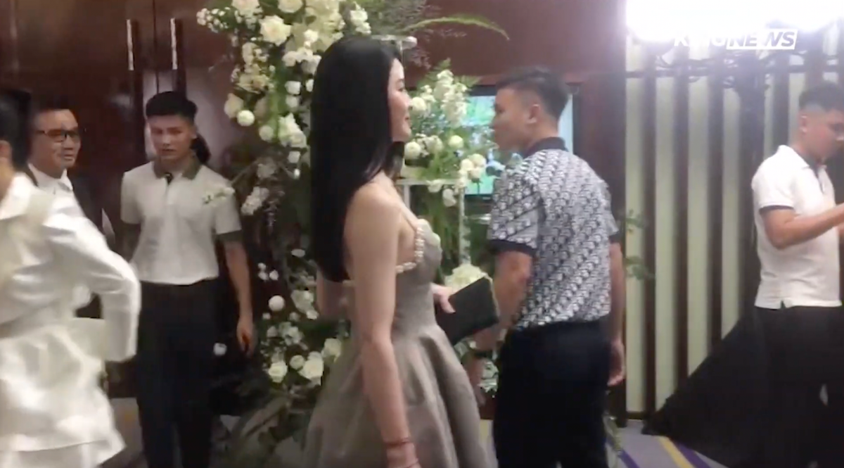 Được biết Quang Hải về Cần Thơ và sẽ đồng hành cùng CLB Bóng đá Cần Thơ trước khi chính thức gia nhập đội bóng mới.