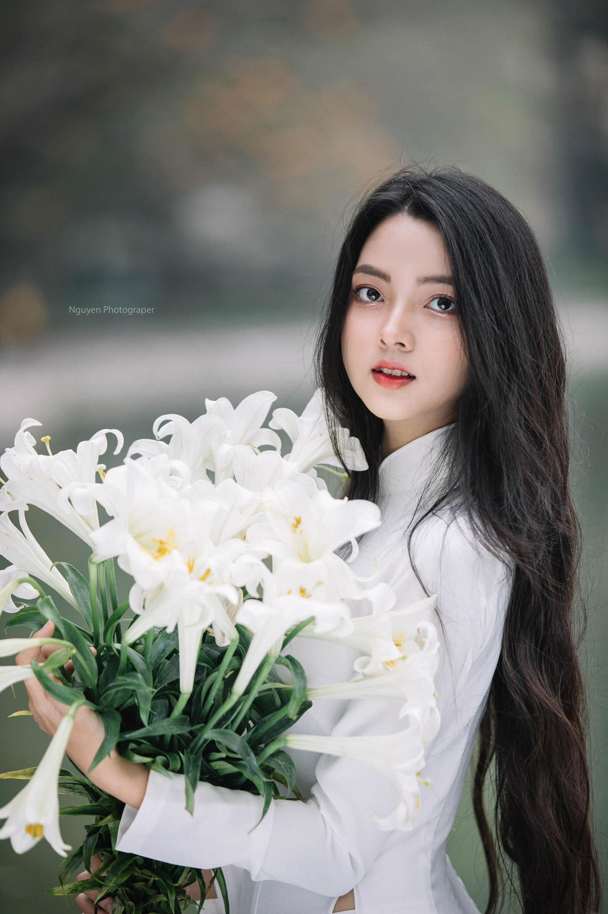 Nữ sinh 2003 sở hữu nhan sắc trong trẻo, có chút mộc mạc cùng làn da trắng hồng không tì vết.