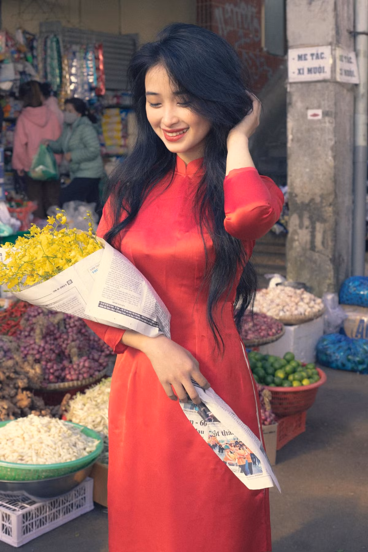 Bên cạnh công việc mẫu ảnh, cô nàng còn là HLV dạy kèm yoga, đó cũng là trở ngại lớn nhất trong việc phân chia thời gian sao cho hợp lý để có thể hoàn thành công việc, vừa học, vừa làm.