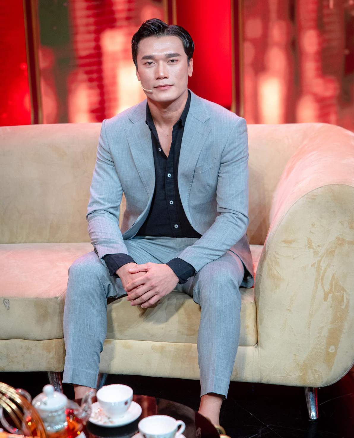 Ngoài việc kinh doanh, Bùi Tiến Dũng còn nhận lời làm quảng cáo, KOL cho nhiều nhãn hàng lớn như Shopee, Clear Men, Kido,...