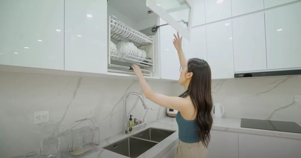 Nữ MC vô cùng háo hức giới thiệu với mọi người về căn hộ mơ ước bấy lâu nay của mình.