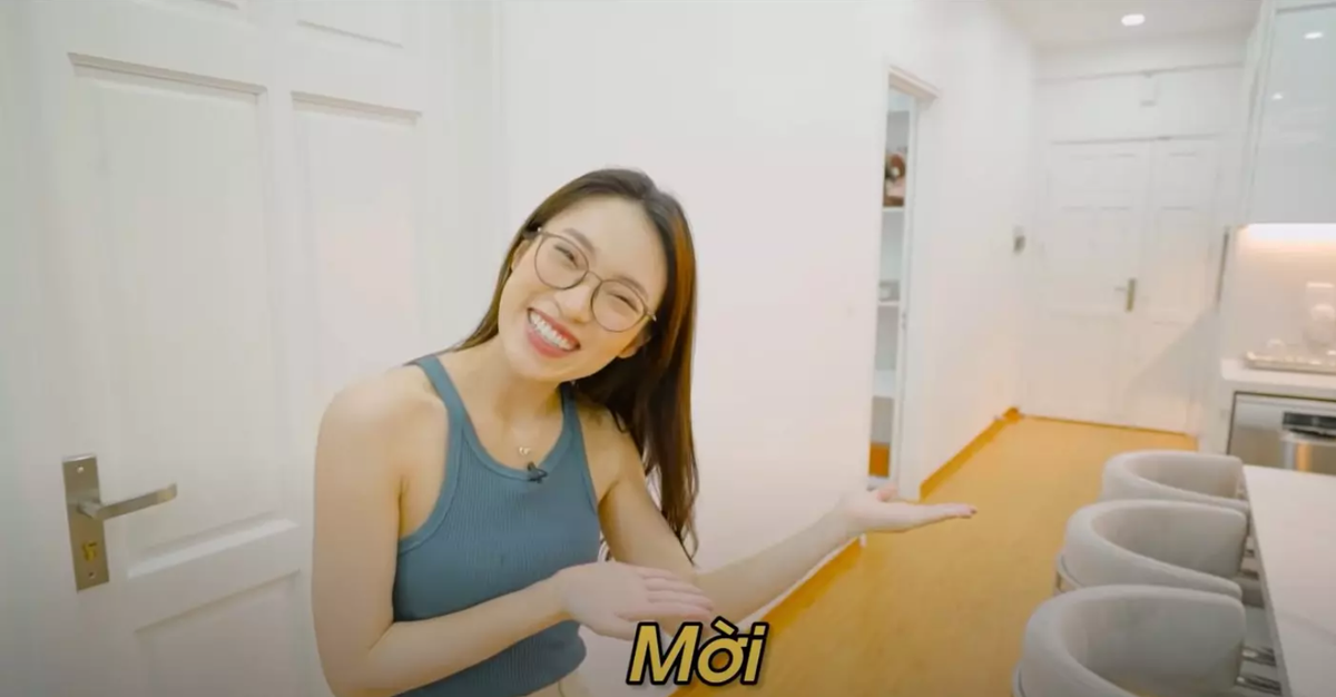 Sau khi hoàn thiện sửa sang căn hộ, MC Khánh Vy đã quay vlog giới thiệu với mọi người về tổ ấm mới của mình.