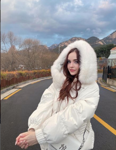 Là người có ảnh hưởng trên mạng xã hội, Sasha Song cũng phải giữ gìn vóc dáng. Cân nặng hiện tại của cô là khoảng 50kg nhưng người đẹp muốn giảm xuống từ 45 đến 47kg. Trong khi chiều cao của Sasha Song là 1m65. Ảnh: IGNV