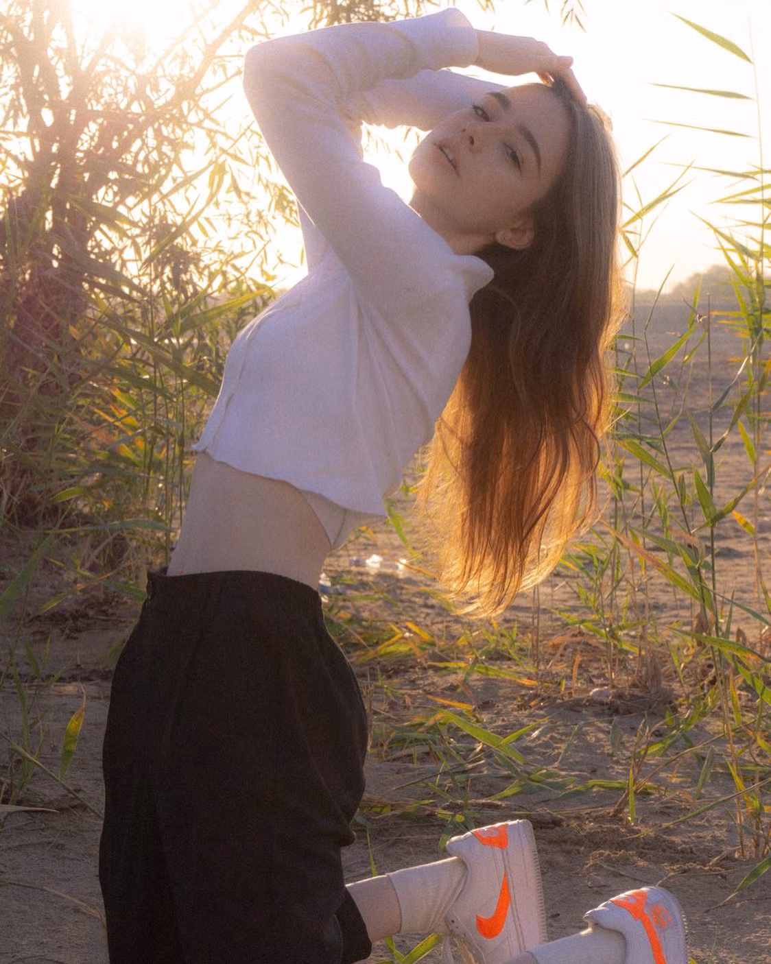 Không thể không nhắc đến những hợp đồng làm người mẫu của cô. Không chỉ có diện mạo xinh đẹp, Dasha Taran còn nổi bật với hình thể thon gọn.