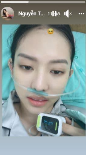 Mới đây, hot girl thị phi Cà Mau lại khiến nhiều người lo lắng khi đăng ảnh nằm viện, tay kẹp máy đo nồng độ oxy trong máu.