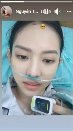 Mới đây, hot girl thị phi Cà Mau lại khiến nhiều người lo lắng khi đăng ảnh nằm viện, tay kẹp máy đo nồng độ oxy trong máu.