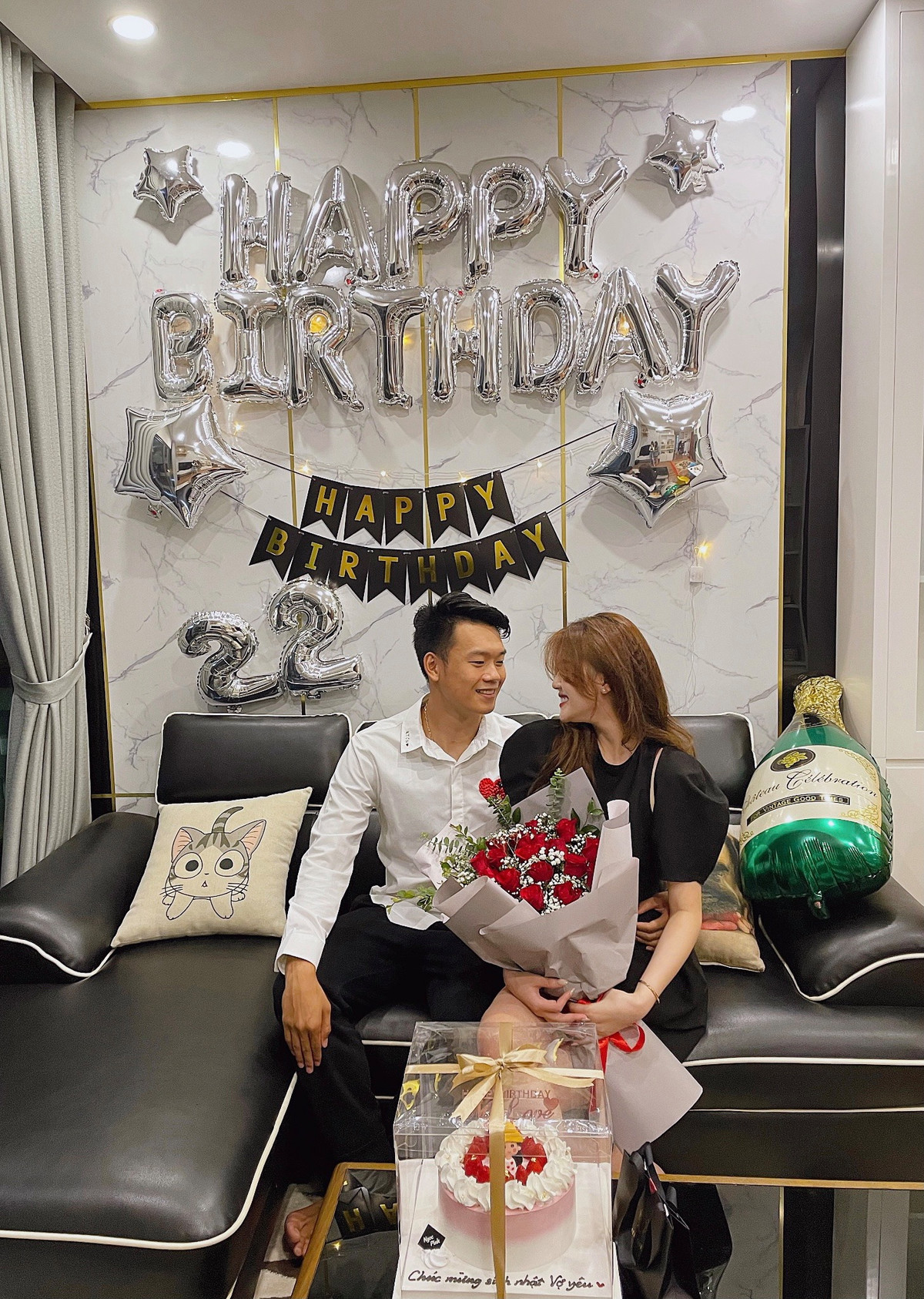 Khép lại 4 năm yêu mặn nồng, cặp đôi đã quyết định gắn bó lâu dài, cùng xây dựng gia đình hạnh phúc.