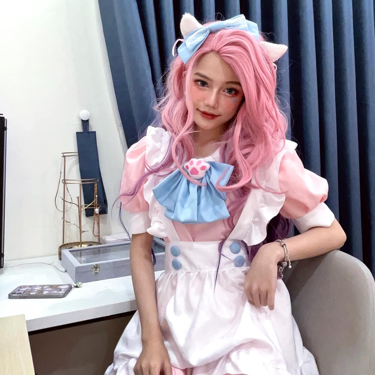 Sở hữu nét mặt rất giống với Linh Ngọc Đàm, nhiều người còn lầm tưởng họ là cặp chị em song sinh. Ảnh: FBNV