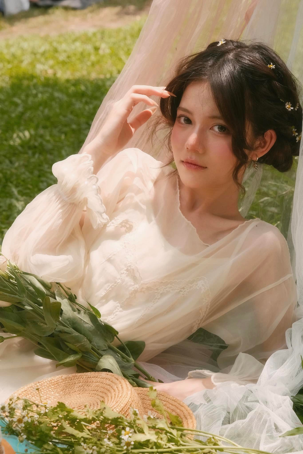 Khác với cô chị cực kỳ cá tính, Minh Ngọc lại hướng đến phong cách loli đáng yêu.