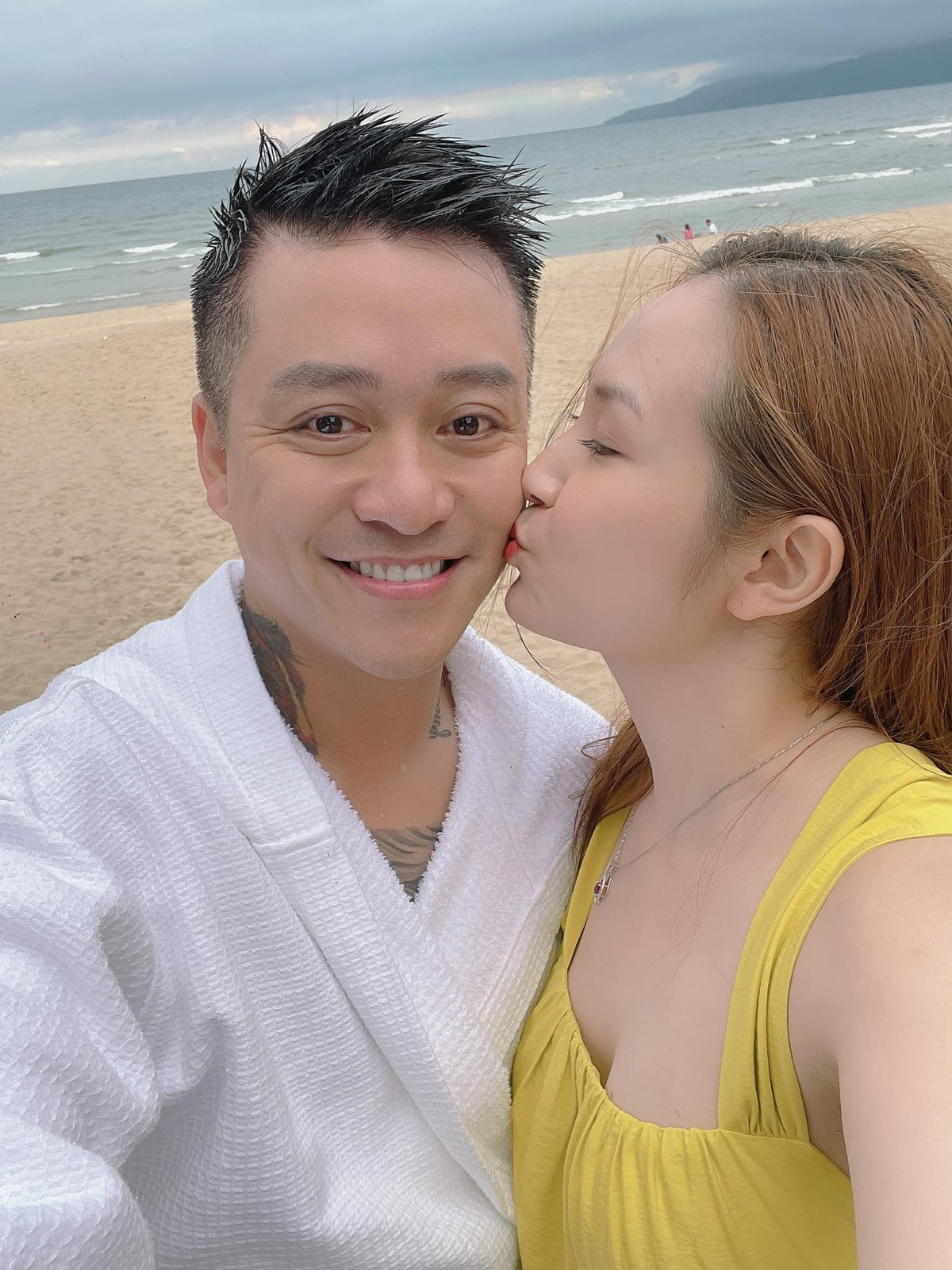 Không riêng gì Huyền Baby, cựu hot girl Hà thành Hương Baby cũng có cuộc sống vạn người mơ ước sau khi lấy chồng.