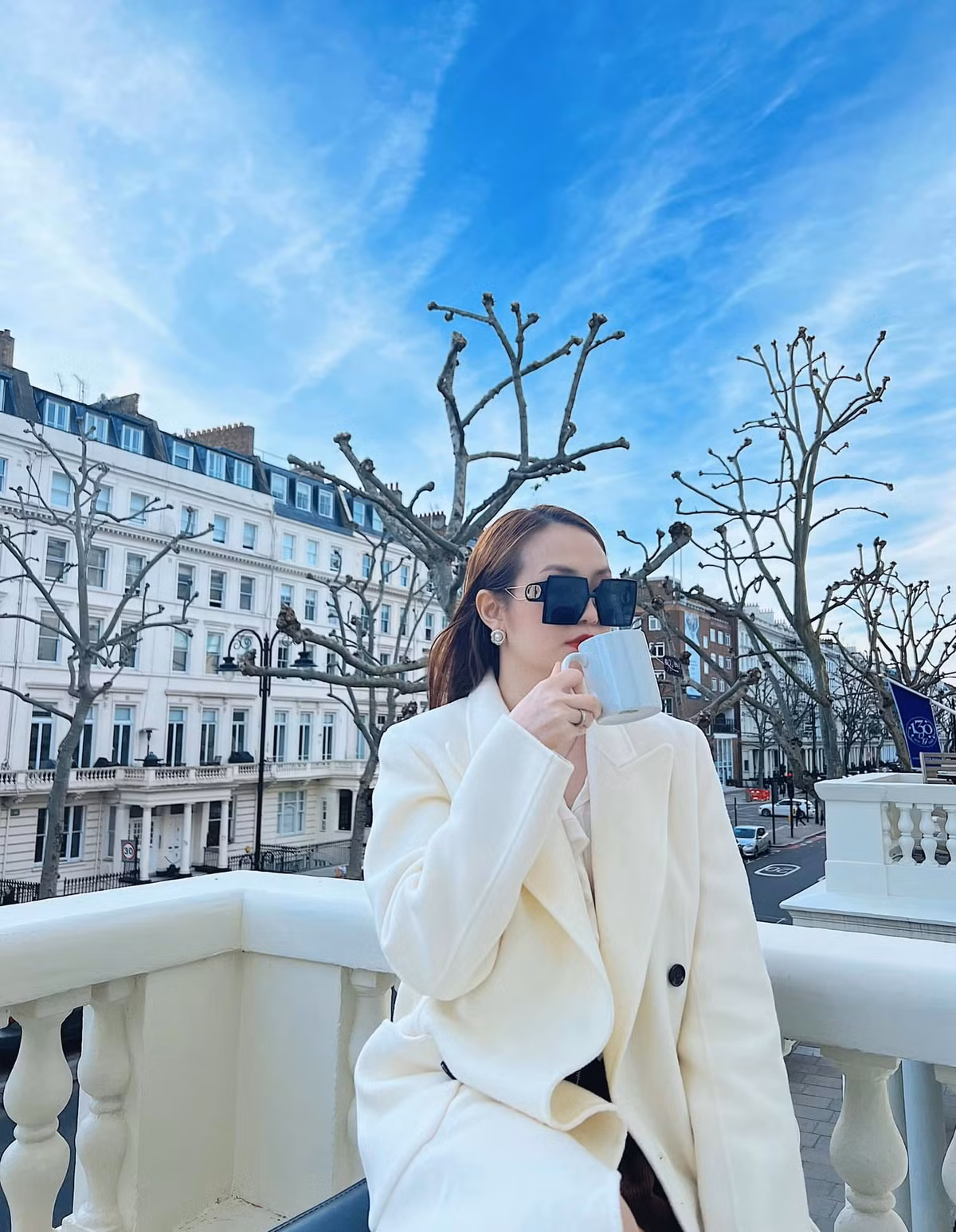 Cặp đôi kết hôn năm 2014 và lần lượt đón 3 con là Su Hào, Son và Sâm.