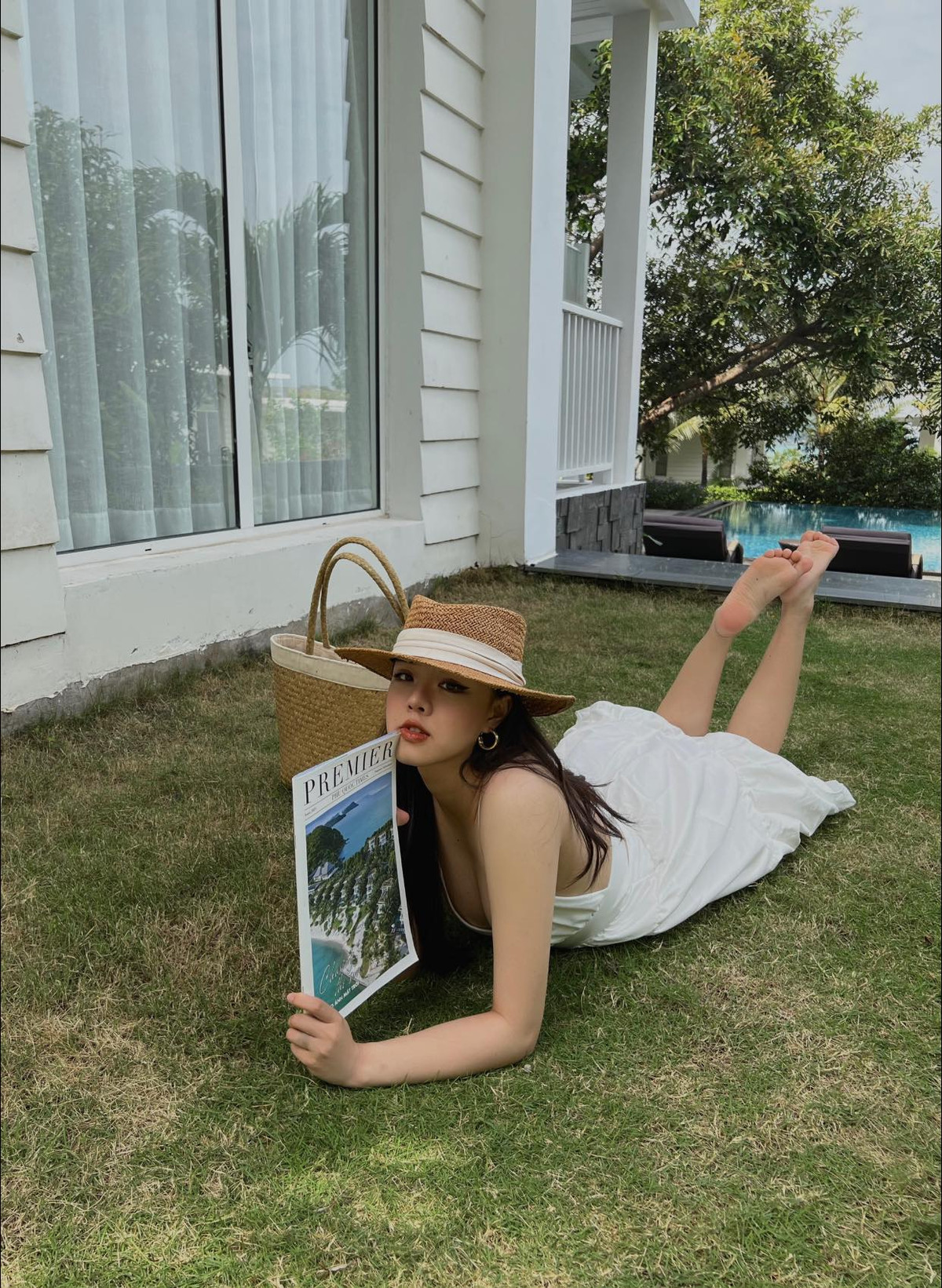 Khi có thời gian rảnh, Thảo Trang thường livestream chơi PUBG Mobile và một số tựa game bắn súng khác để giao lưu cùng người hâm mộ. Ảnh: Tổng hợp