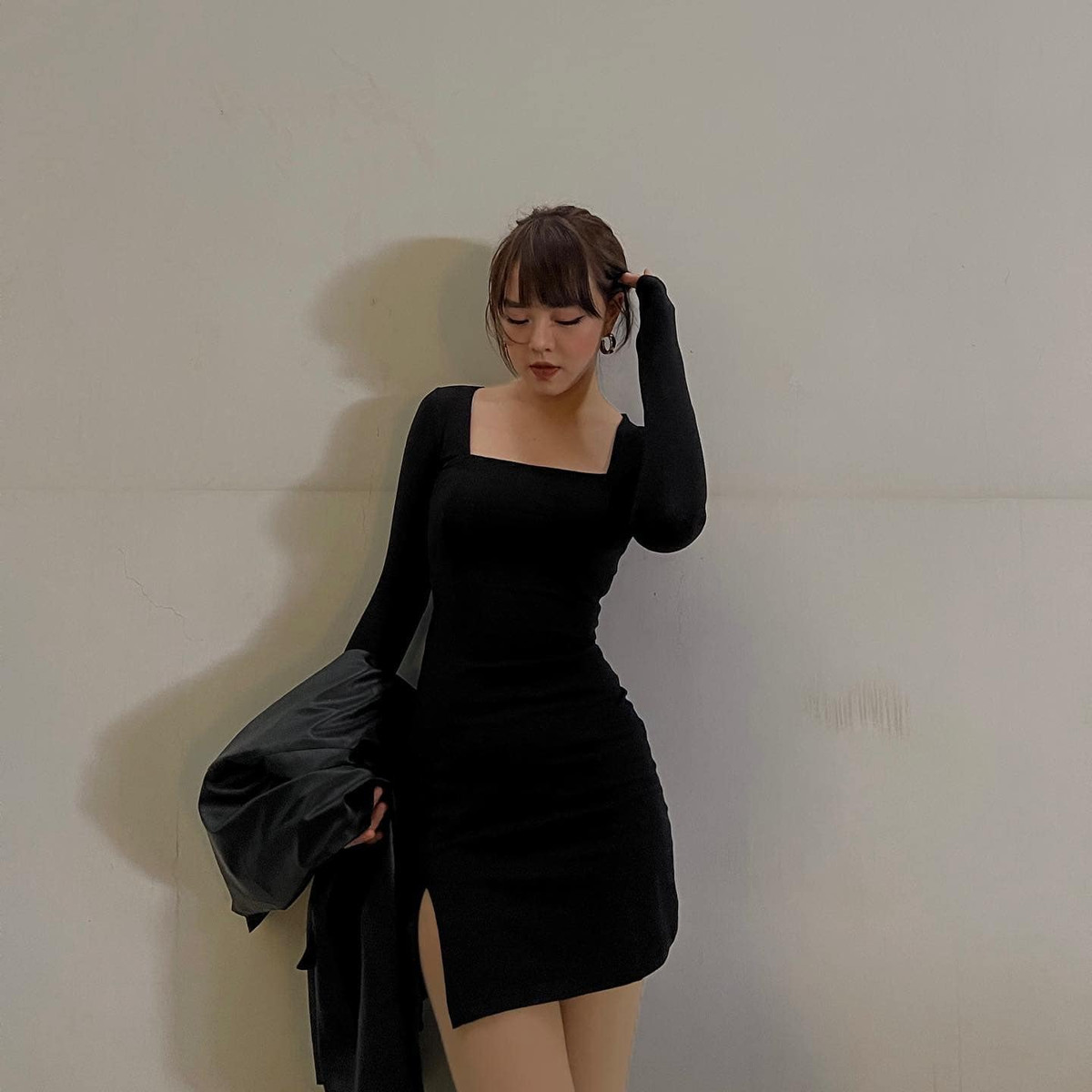 Trước đây, cô nàng đã có kinh nghiệm 3 năm làm MC trong các chương trình thể thao hay sự kiện trong trường Đại học.