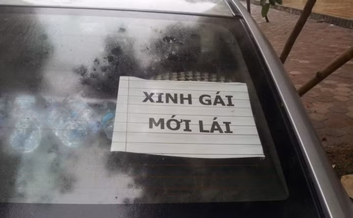 Ngắn gọn, súc tích nhưng đủ để người đi đường tránh xa.