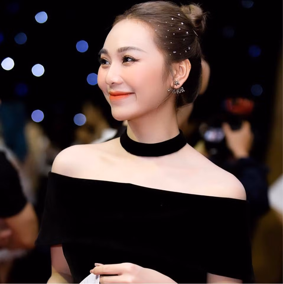 Nữ chính trong tập 3 Người Ấy Là Ai 2022 là Hoàng Kim Chi (sinh năm 1997, Quảng Trị).