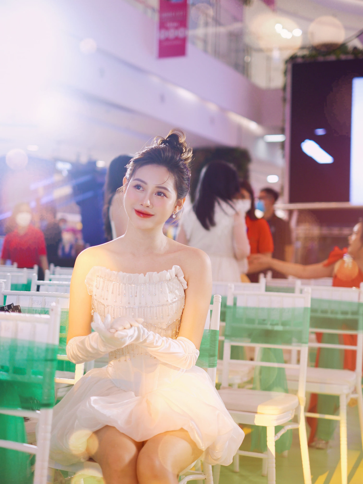 Theo dõi những hoạt động của nữ TikToker xứ Quảng thời gian gần đây, netizen dễ dàng nhận ra sự thăng hạng trong phong cách thời trang của người đẹp.