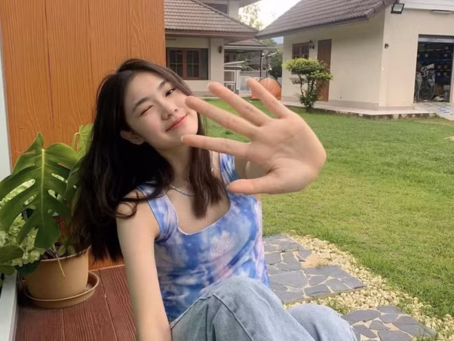 Pitchamon Opatniputh được xem là niềm hy vọng mới của cầu lông Thái, lập kỷ lục là vận động viên trẻ nhất được gọi lên đội tuyển quốc gia Thái Lan ở tuổi 13.