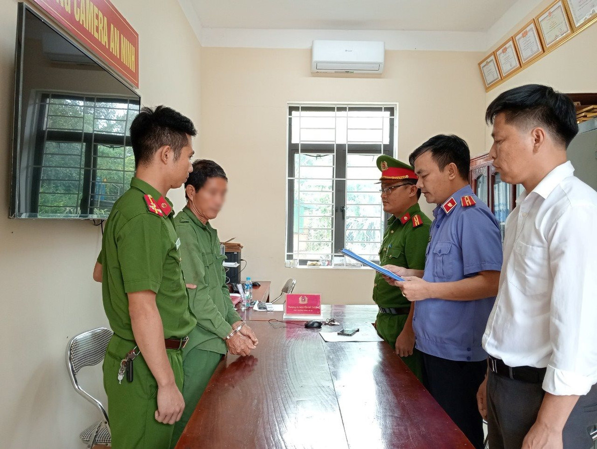 Mâu thuẫn chuyện gia đình, anh trai chém em ruột trọng thương Mau thuan chuyen gia dinh, anh trai chem em ruot trong thuong