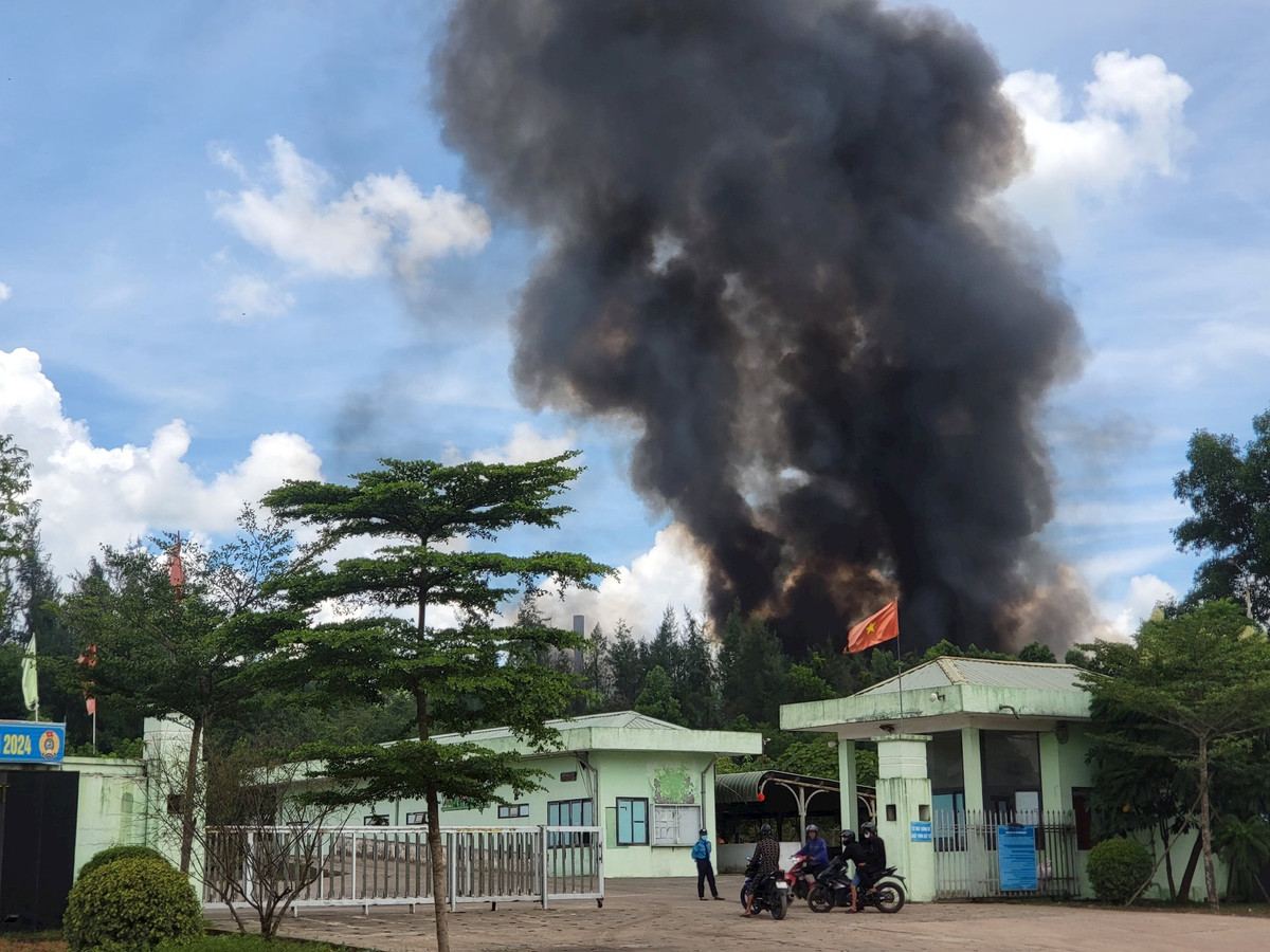 Thanh Thành Đạt bị xử phạt do vi phạm phòng cháy, chữa cháy Thanh Thanh Dat bi xu phat do vi pham phong chay, chua chay