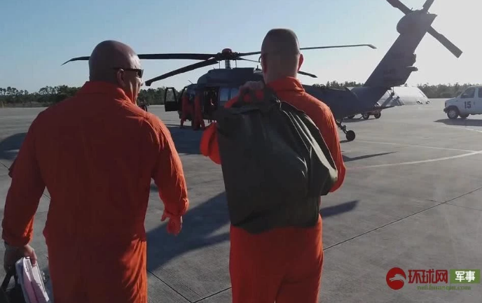 UH-60 Black Hawk là dòng trực thăng phổ biến bậc nhất của Mỹ hiện nay. Loại trực thăng này đã ra đời khoảng 4000 chiếc đủ mọi loại phiên bản khác nhau và có giá vào khoảng 21 triệu USD cho một chiếc (phiên bản thấp nhất). Nguồn ảnh: QQ.