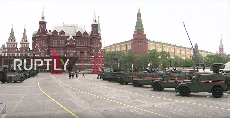 Nga duyet binh hoanh trang ky niem 74 nam Ngay Chien thang phat xit-Hinh-4