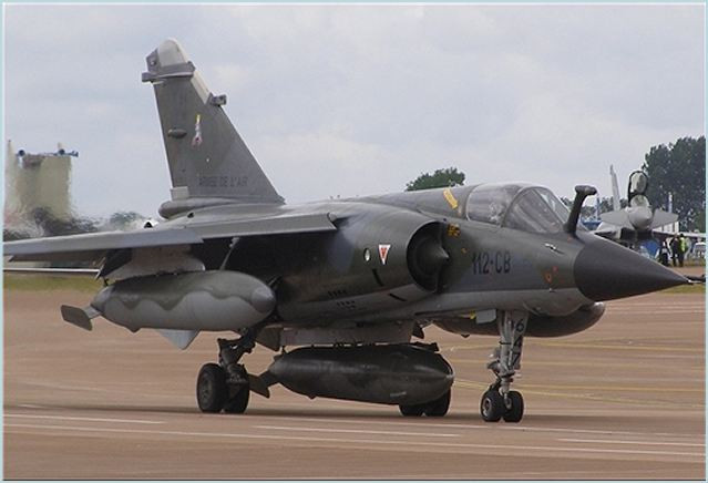 Sau khi tịch thu được đống chiến lợi phẩm "trên trời rơi xuống" theo đúng nghĩa đen, kho máy bay chiến đấu của Iran đã thêm phần phong phú khi giờ đây, 23 chiếc Mirage F1 hiện đại chắc chắn sẽ góp phần không nhỏ vào việc tăng cường sức mạnh cho lực lượng Không quân Hồi giáo nước này. Nguồn ảnh: Archive.