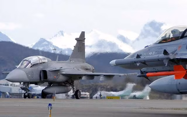 Từ năm 2012, Đài Loan đã là quốc gia đầu tiên mua gói nâng cấp F-16 lên phiên bản F-16V trị giá 1,85 tỷ USD. Số tiền này đủ để Đài Loan nâng cấp 145 chiếc tiêm kích F-16A/B lên phiên bản F-16 mới nhất vào thời điểm đó. Nguồn ảnh: F-16.