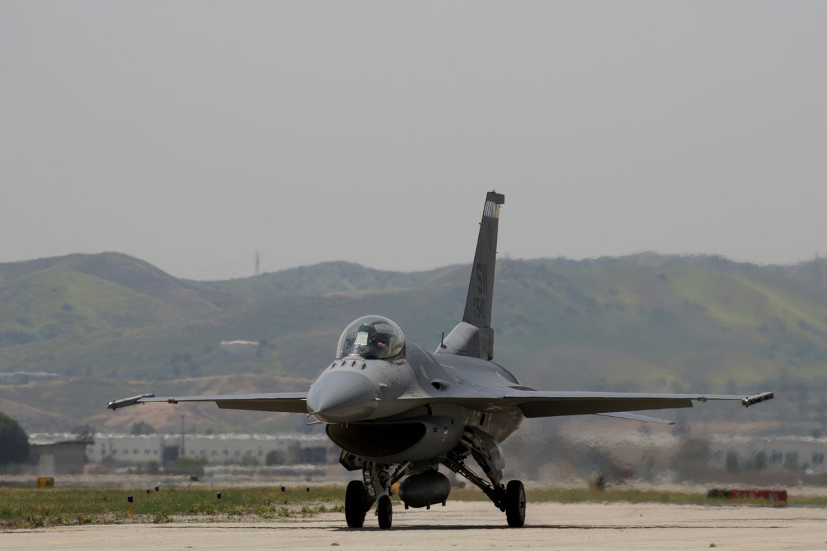 Hệ thống động cơ của F-16V cũng được cải tiến hơn so với phiên bản cũ, cho phép chiếc tiêm kích này bay được với tốc độ tối đa lên tới Mach 2 cùng với đó là khả năng cơ động trên không được cho là tốt hơn so với các phiên bản tiền nhiệm. Nguồn ảnh: F-16.