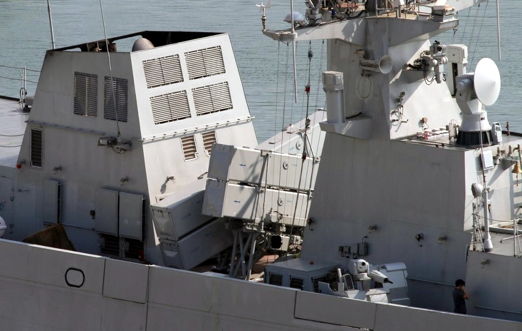 Các hộ vệ hạm theo lớp Giang Đảo của Hải quân Trung Quốc có độ giãn nước tối đa rất nhỏ, chỉ 1500 tấn - đây cũng được xem là một trong các yếu tố khiến quá trình đóng mới của lớp hộ vệ hạm này diễn ra cực kỳ nhanh. Nguồn ảnh: Baidu.