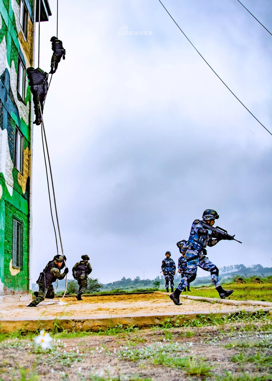 Linh Trung Quoc tram tro khi lan dau 