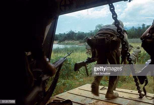 Thậm chí, số lượng bom mà Mỹ ném xuống Việt Nam - Lào - Campuchia cao gấp ba lần số lượng bom được mọi quốc gia sử dụng trong Chiến tranh Thế giới thứ hai trên khắp thế giới. Nguồn ảnh: Gettyimg.