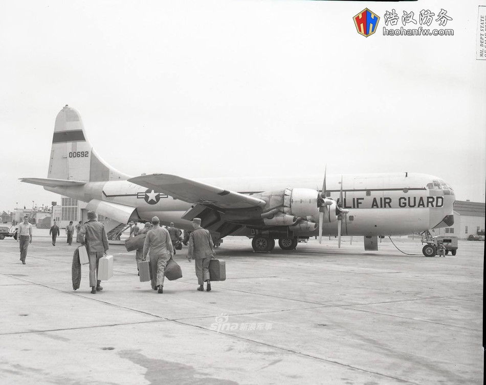 Phiên bản đầu của C-97 được trang bị động cơ cánh quạt với tổng cộng bốn động cơ, mỗi động cơ có thiết kế với 28 xy lanh, cung cấp công suất lên tới 3500 sức ngựa. Nguồn ảnh: Sina.