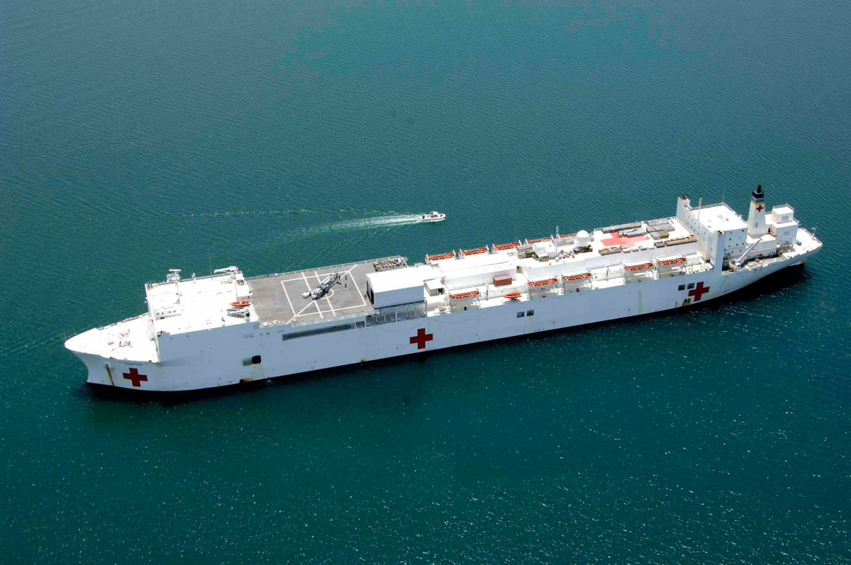 Năm 2018, tàu bệnh viện USNS Confort cũng đã có cuộc hành trình qua nhiều nước Nam Mỹ bao gồm Colombia, Peru, Ecuador và Honduras. Trong chuyến hải trình dài ngày này, tàu bệnh viện USNS Comfort cũng cung cấp dịch vụ y tế chủ yếu cho những người tị nạn tới từ Venezuela. Nguồn ảnh: USnavy.